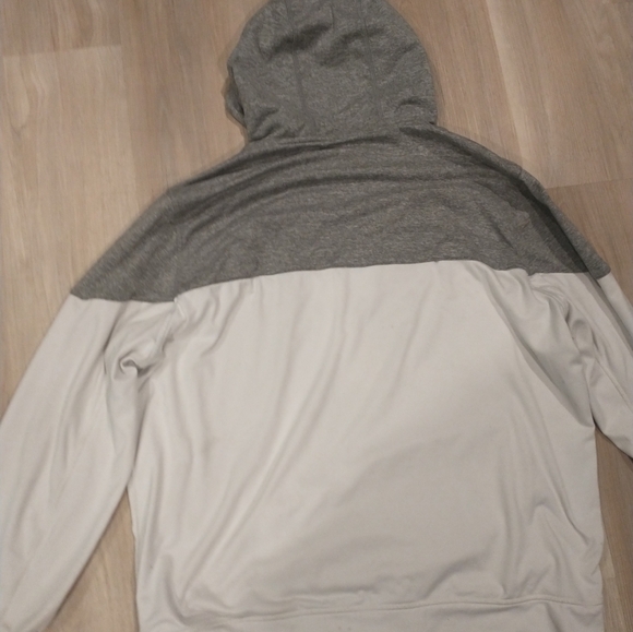Men's XXL American‎ Eagle grey white flex hoodie - Picture 6 of 6